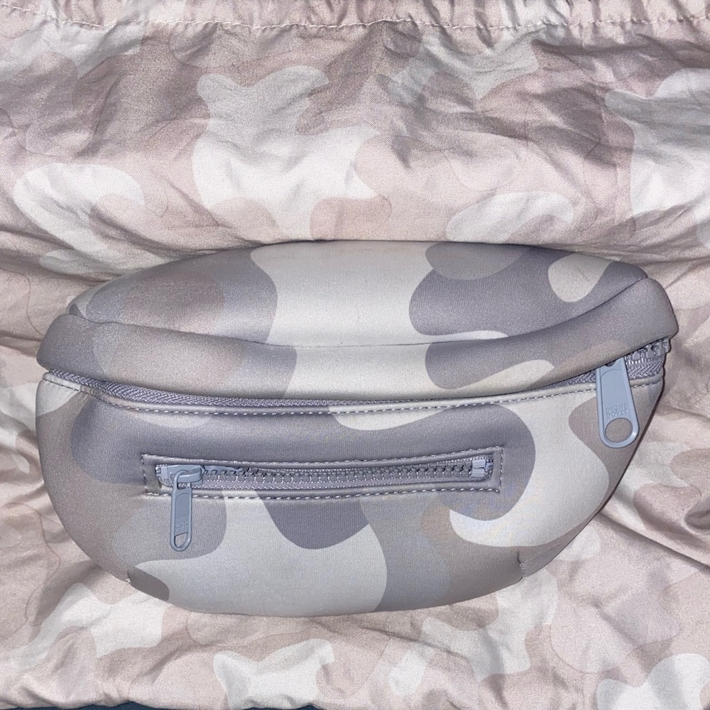 Dagne Dover hip pouch / crossbody - camo